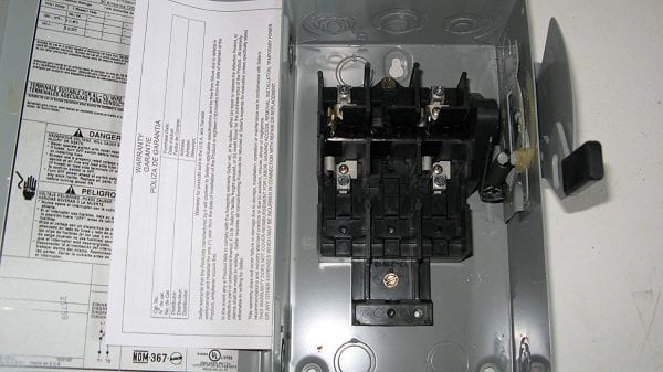 Eaton-DG221UGB-2-Wire-2-Pole-Non-Fusible-B-Series-General-Duty-Safety-Switch-240-Volt-AC-30-Amp-NEMA-1-B00MXAHX14-2